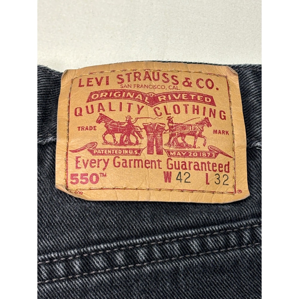 Vintage Levi Strauss 550 Mens Jeans Black Denim Relaxed Fit Size 42x32 July 2000 - Picture 10 of 15